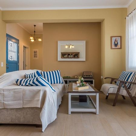 Villa Blue Sky Tripiti Luaran gambar